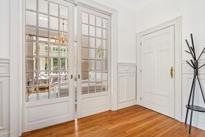 Interior detail - VIP Suite Apartment - 5 min walk center (Luxembourg City)