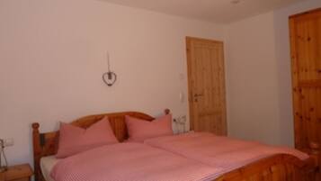 1 Schlafzimmer, Reisekinderbett, WLAN