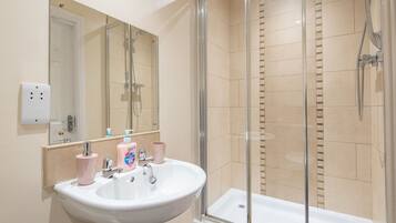 Apartemen, kamar mandi pribadi | Kamar mandi