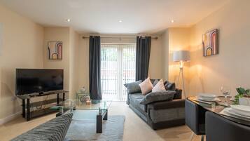 Apartemen, kamar mandi pribadi | Lounge