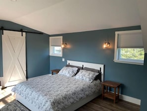 2 bedrooms, iron/ironing board, travel crib, free WiFi - Relax, Zen condo, with AC, country side & lakes (Stanstead)