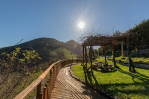 Outdoor dining - Zelaieta BerriBi - Baskeyrentals (Deba)
