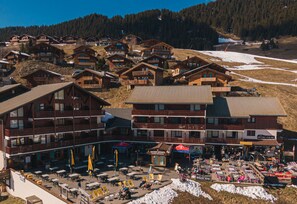 Exterior - In a luxury MGM chalet with heated pool close to the gondola and slopes (Villard-sur-Doron)