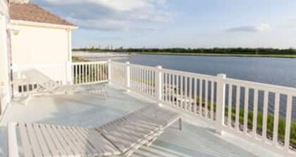 Charming Bay View Home ~ Perfect For A Getaway!