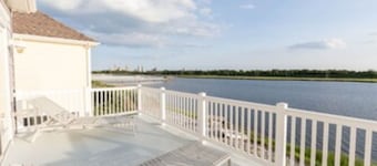 Charming Bay View Home ~ Perfect For A Getaway!