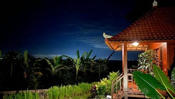Standard Double Room, Sea View | Desk, free WiFi, bed sheets