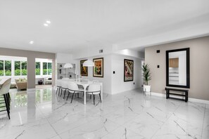 Interior - Luxury Modern Villa in heart of Brickell with Heated Pool & HotTub (Miami)