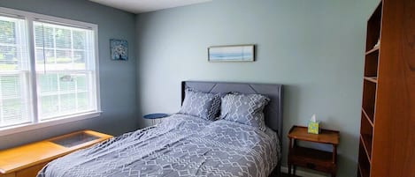 3 bedrooms, WiFi, bed sheets