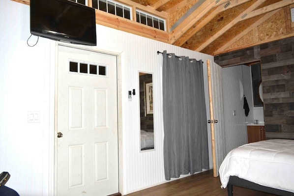 1 多间卧室、WiFi