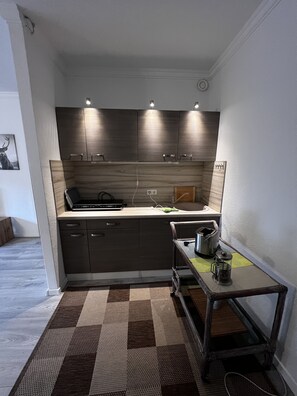 Ferienwohnung mit Blick auf die Berge | Cuisine privée | Mini réfrigérateur, bouilloire électrique