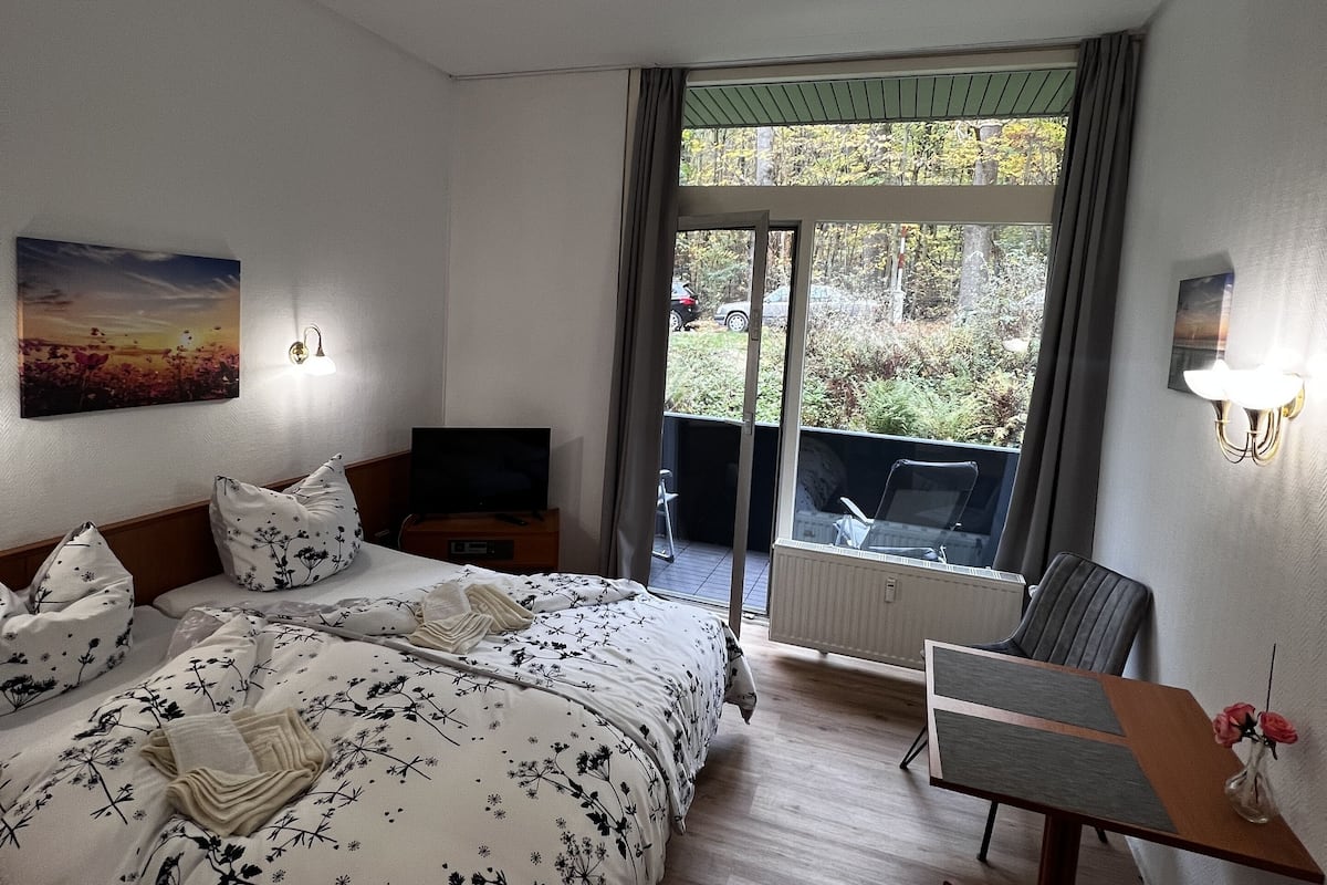 Wifi gratis y ropa de cama