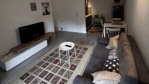 Ferienwohnung mit Blick auf die Berge | Oppholdsområde