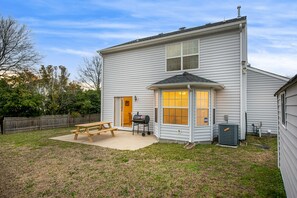 Exterior - 15 mins from the beach (Virginia Beach)