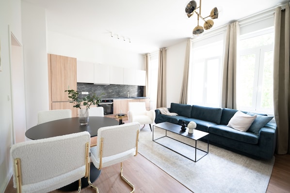 Appartement | Repas dans la chambre