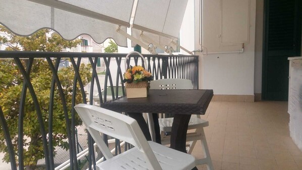 Outdoor dining - Classy apartment in Vieste (Vieste)