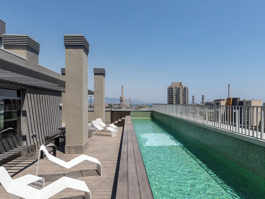 Piscina externa sazonal