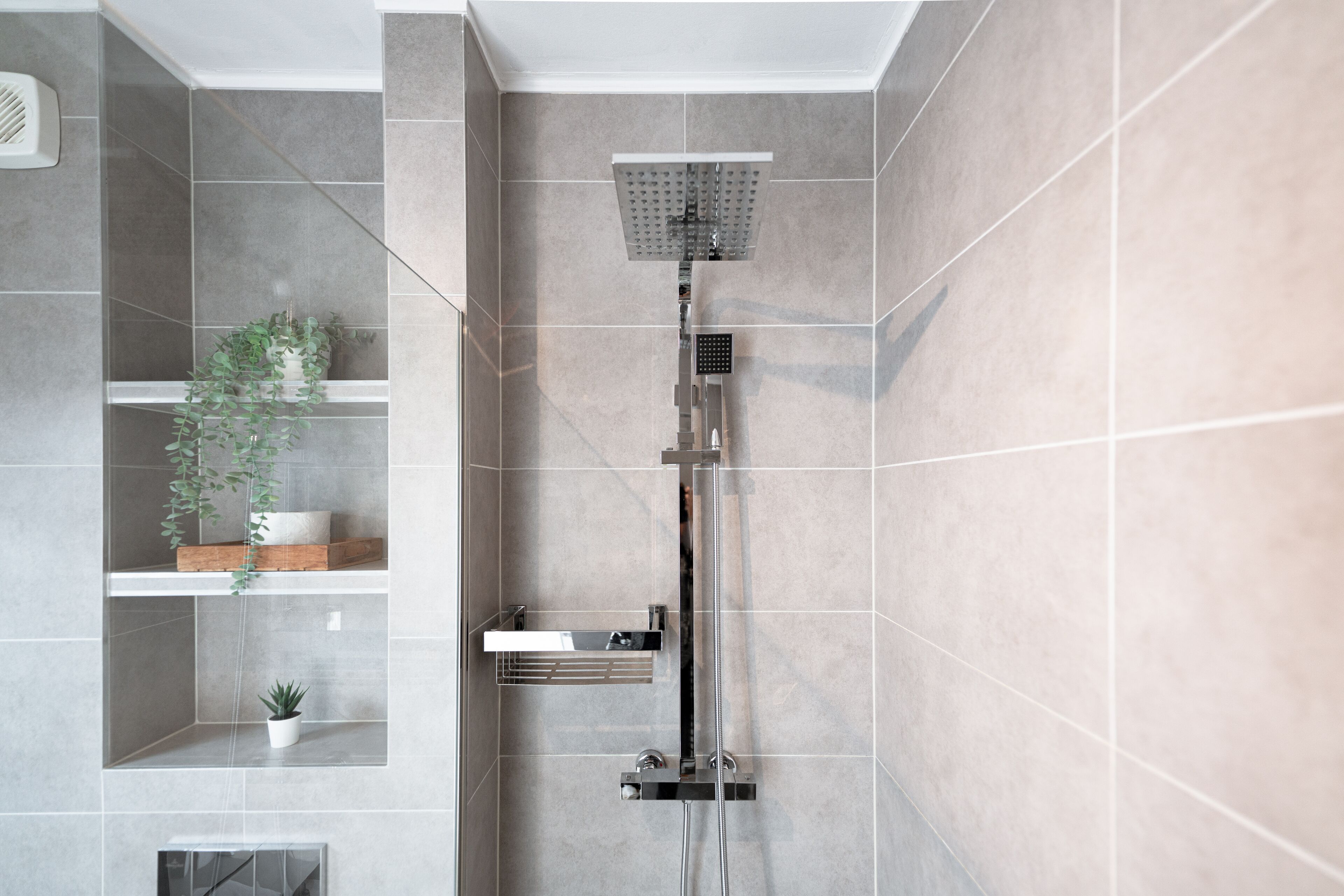 Appartamento | Bagno | Doccia, set di cortesia gratuito, asciugacapelli, asciugamani