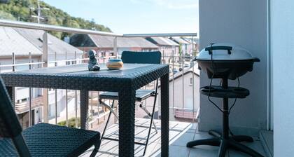 Beautiful Penthouse w Balc Prkg & BBQ