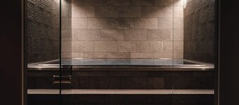 Enter St. Elisabeth Suites