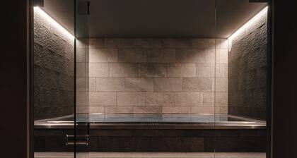 Enter St. Elisabeth Suites