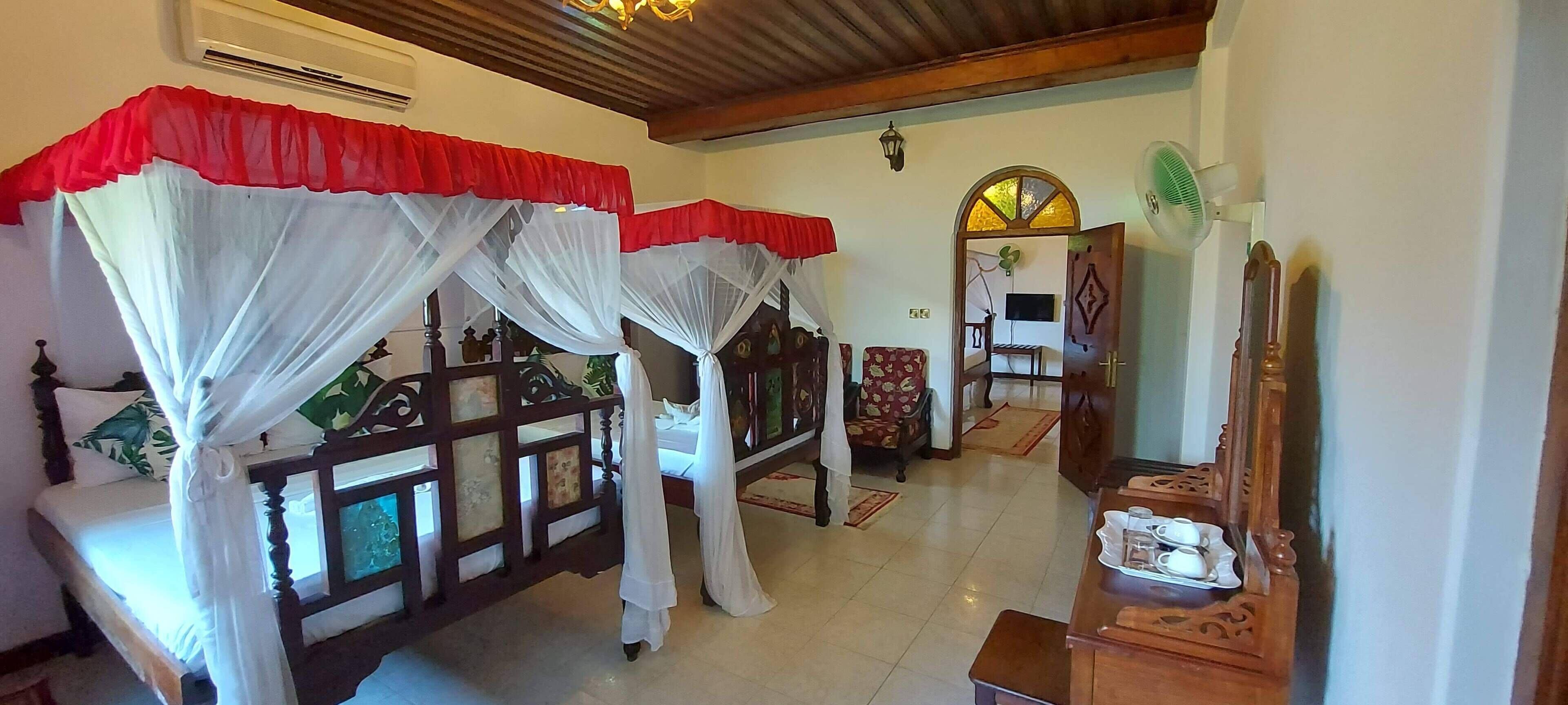 Photo - Horizon Palace