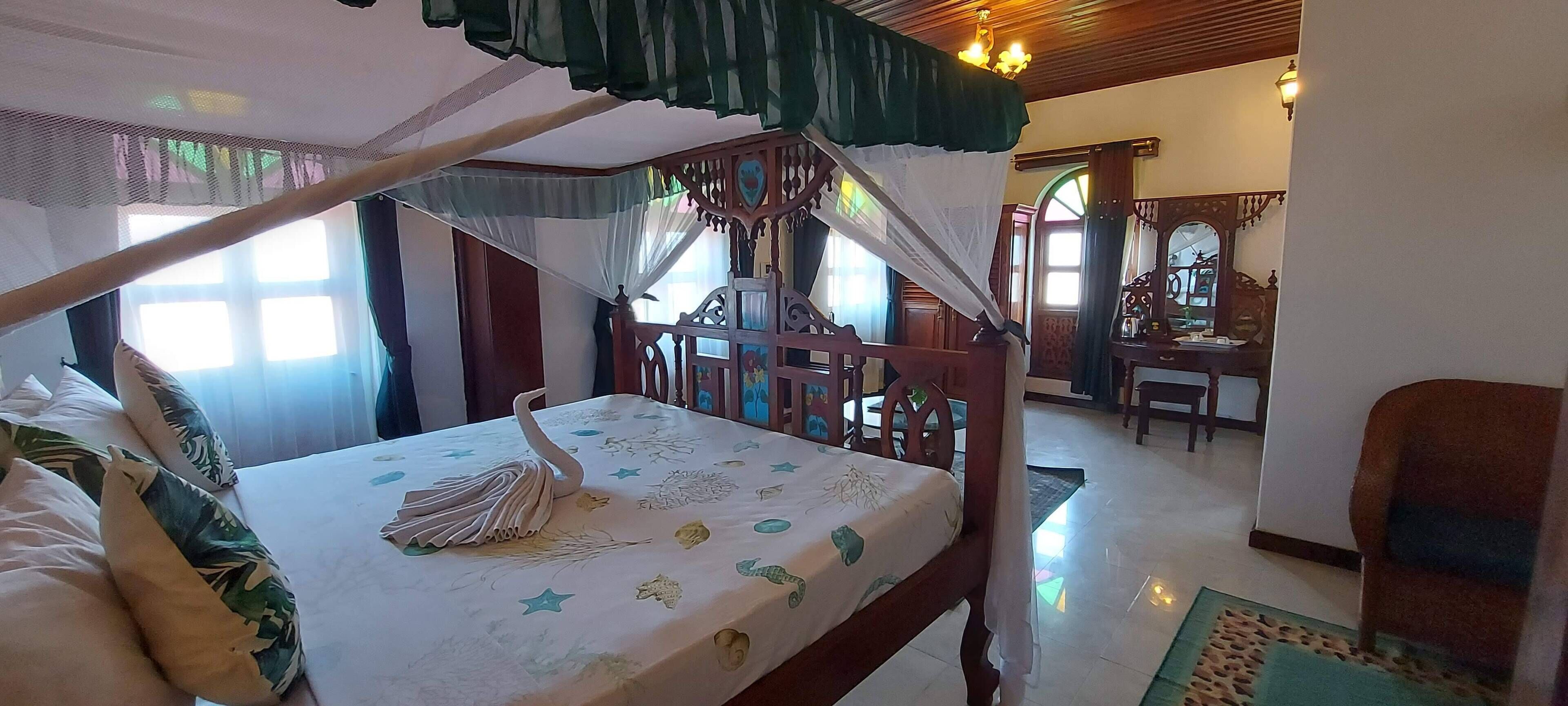 Photo - Horizon Palace