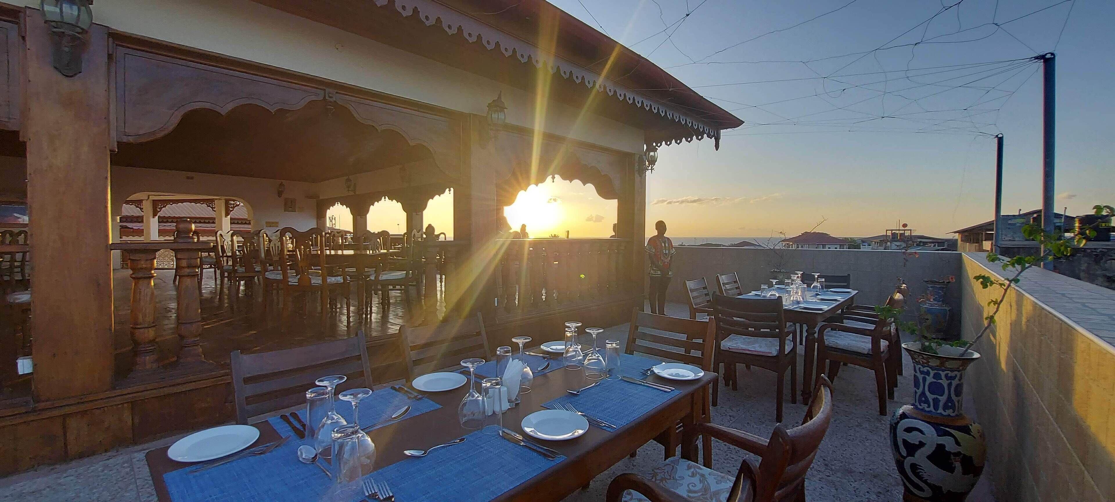 Breakfast, lunch and dinner served