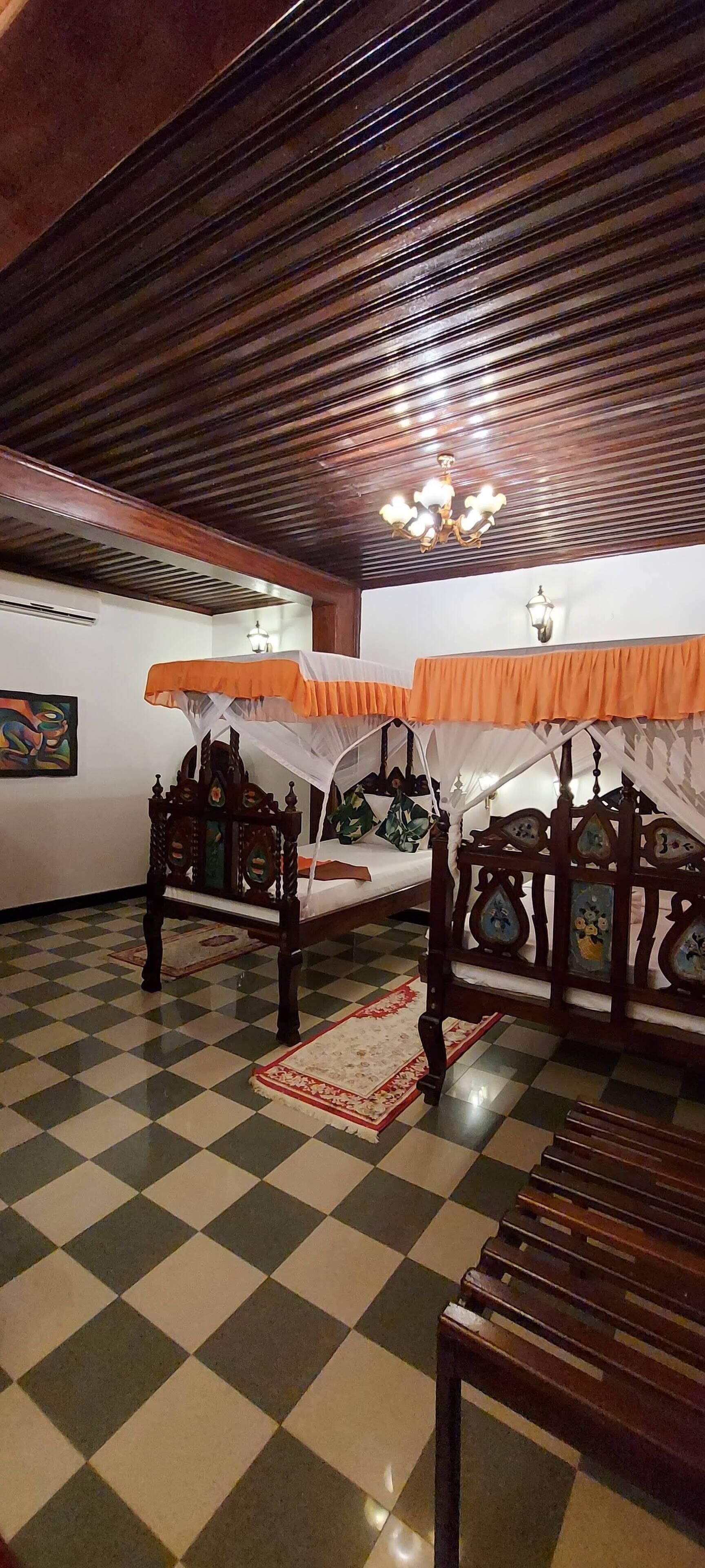 Photo - Horizon Palace