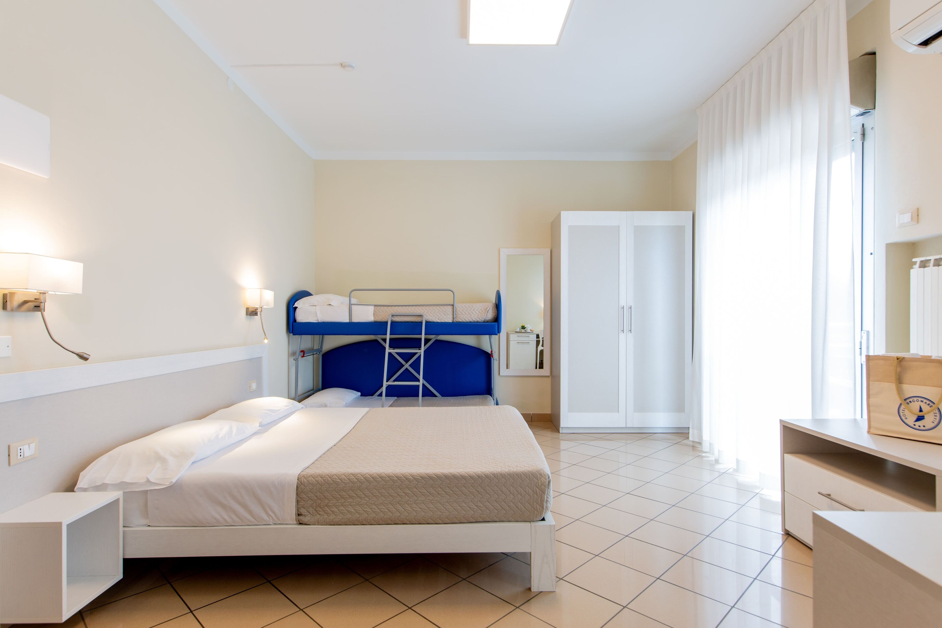 Chambre Quadruple Premium, balcon, vue mer