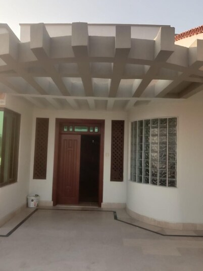 Impeccable 4-bed Villa in Mirpur Azad Khasmir