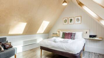 Cottage | 3 bedrooms, individually decorated, individually furnished, free WiFi