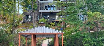 Deep Water, King Beds, 9P-Hottub