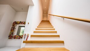 Unclassified image, 5 of 29, button - Spacious 2BR House 210m2 w Beautiful Gdn (Niederanven)