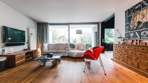 Unclassified image, 2 of 29, button - Spacious 2BR House 210m2 w Beautiful Gdn (Niederanven)