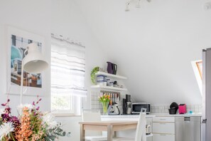 Dining - VSTAY: Fully furnished apartment in Hemsbach A5 near Heidelberg/Mannheim/Worms (Hemsbach)