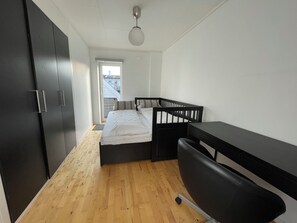 Apartment - Flat With 2BR and Terrace Between Restaurants (Stavanger)