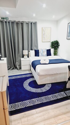 Free WiFi, bed sheets