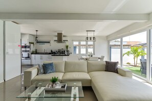 Smart-TV, videospill og stereoanlegg