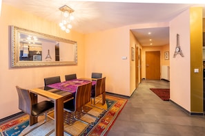 Apartment | In-room dining