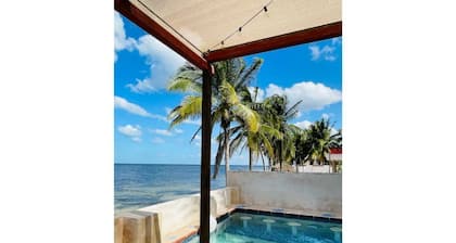 Gorgeous Oceanfront Villa La Solana I & II w/ Pool