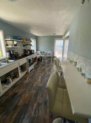 Dining - Gorgeous Oceanfront Villa La Solana I & II w/ Pool (Santa Clara)