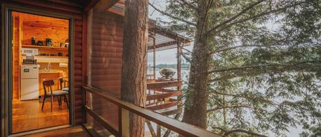 Honeymoon Cottage | Terrace/patio