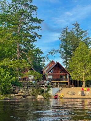 Casa de campo | Decoración personalizada y cortinas blackout
