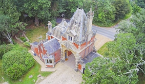 Luokittelematon kuva, 4 kautta 19, painike