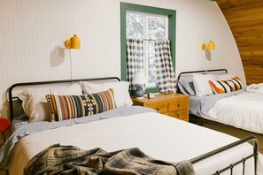 2 bedrooms, free WiFi, bed sheets