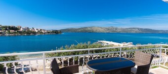 LUXURY 2 BEDROOMS, 2 BATHROOMS APARTMENT WITH WHIRLPOOL AND SAUNA