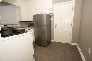 House | Private kitchen | Fridge, microwave, oven, stovetop