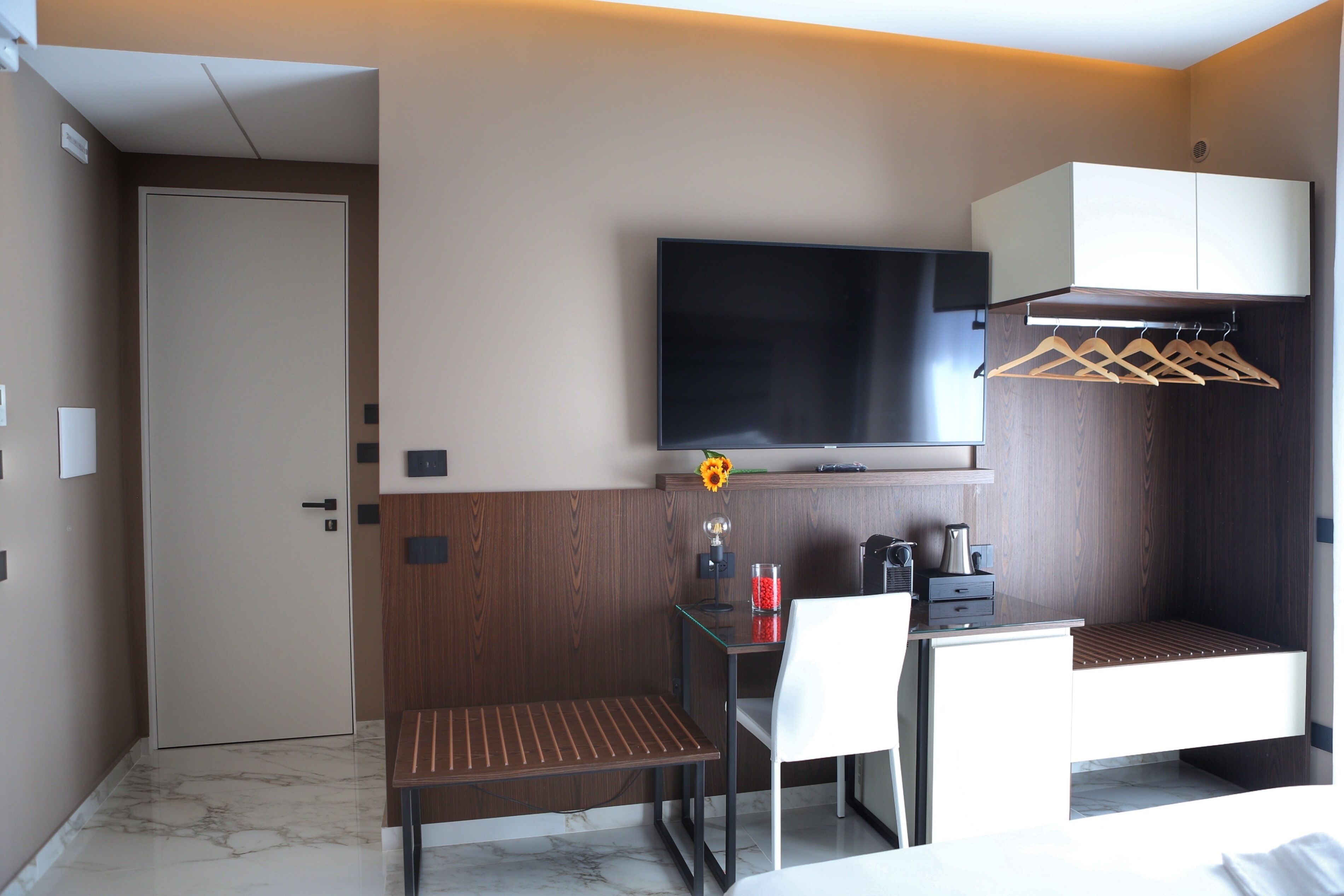 Deluxe Double Room, 1 Queen Bed with Sofa bed, Non Smoking, City View | Memory foam beds, in-room safe, individually furnished, soundproofing