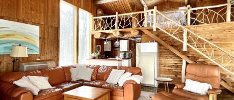 Smart TV, fireplace, DVD player