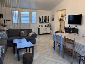 Télévision, livres, imprimantes